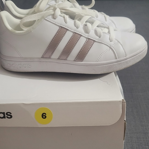 ADIDAS WHITE SNEAKERS - Picture 2 of 7